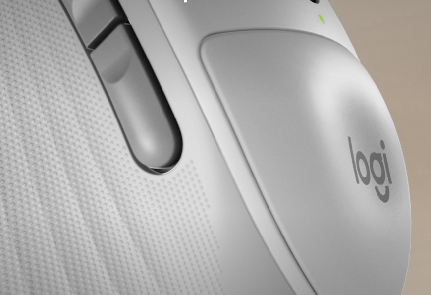 Detail boční textury Logitech Signature M850 L Wireless s tlačítky pro palec