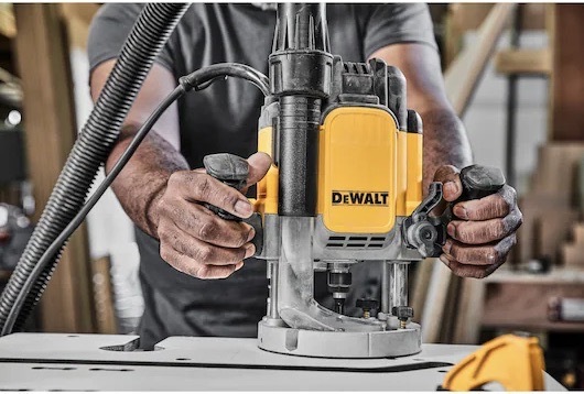 Frézka horní Dewalt DWE625KT 2 300W