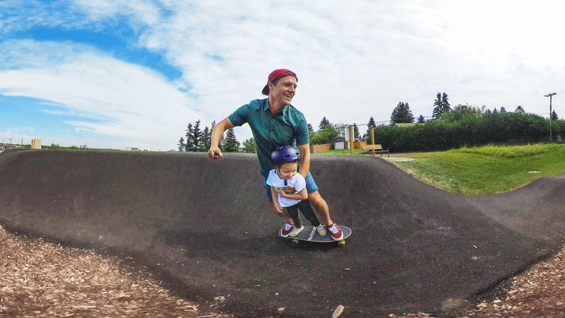 Outdoorová kamera Insta360 ONE X2 černá/šedá