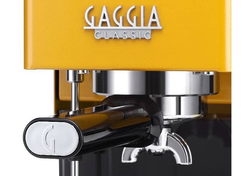 Pákový kávovar Gaggia Classic E24 žlutý Pákový kávovar Gaggia Classic E24 žlutý