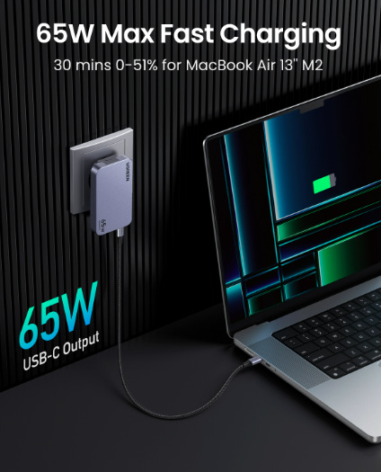 Nabíječka do sítě UGREEN 65W GaN Tech Ultra-Slim stříbrná Nabíječka do sítě UGREEN 65W GaN Tech Ultra-Slim - stříbrná