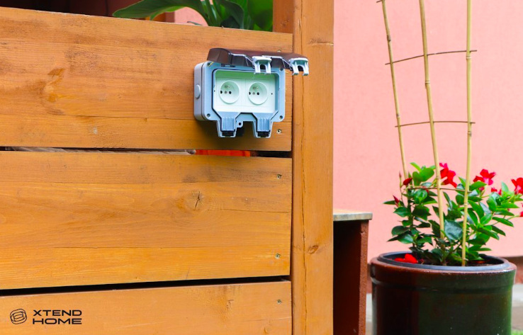 Chytrá zásuvka Xtend Home dvouzásuvka, venkovní IP66 - šedá