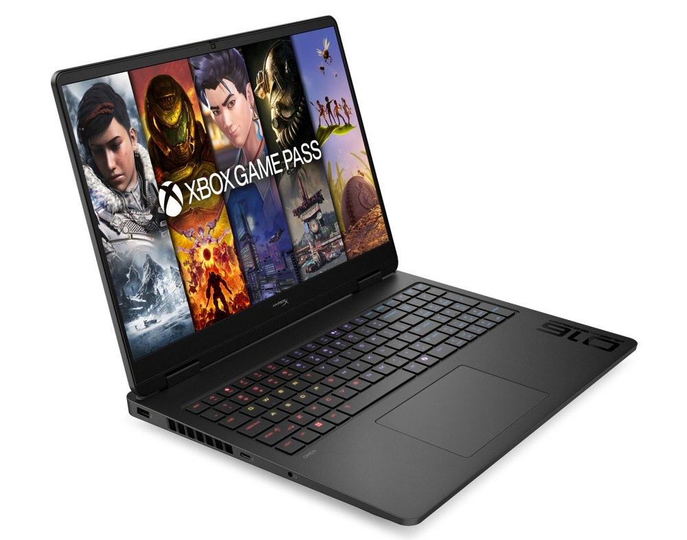 Otevřený a zapnutý notebook HyperX OMEN 16-am2000ncx otočený doprava
