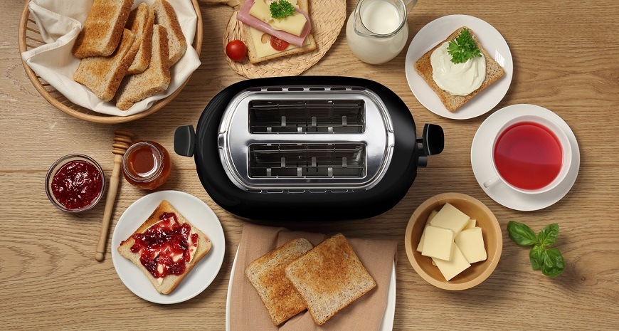 Topinkovač Gorenje T850BK, černá