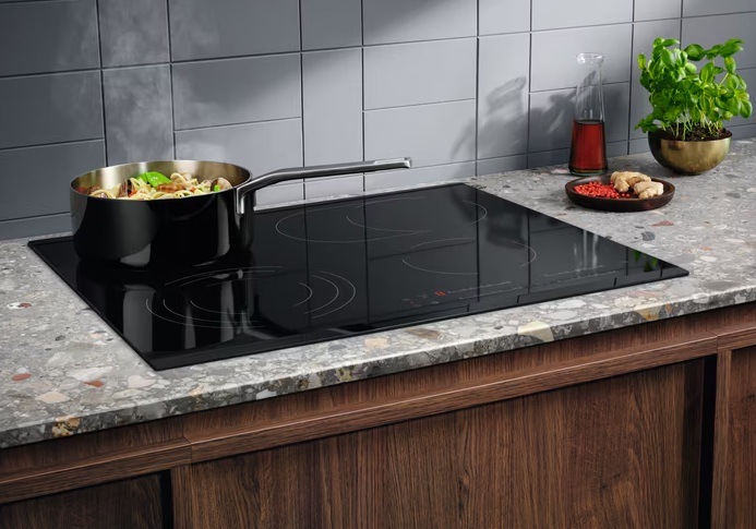 Sklokeramická varná deska Electrolux EHF6547FXK černá Sklokeramická varná deska Electrolux EHF6547FXK černá