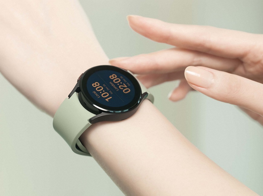 Chytré hodinky Samsung Galaxy Watch4 40mm LTE černé Chytré hodinky Samsung Galaxy Watch4 40mm LTE černé