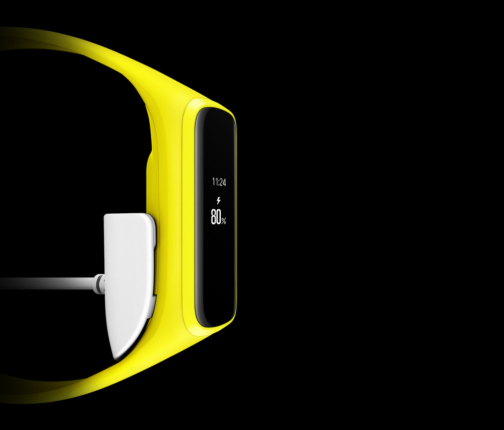 Fitness náramek Samsung Galaxy Fit e bílá Fitness náramek Samsung Galaxy Fit e bílá