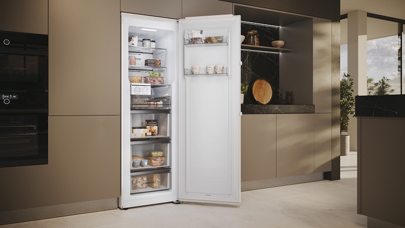 Mraznička Haier H4F272WCH1 bílá
