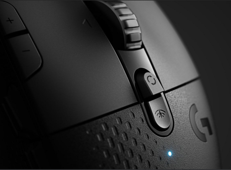 Logitech G604 připojení