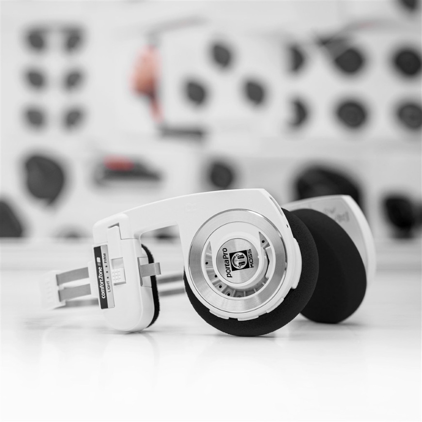 Boční detail sluchátek Koss Porta Pro Wireless 2.0