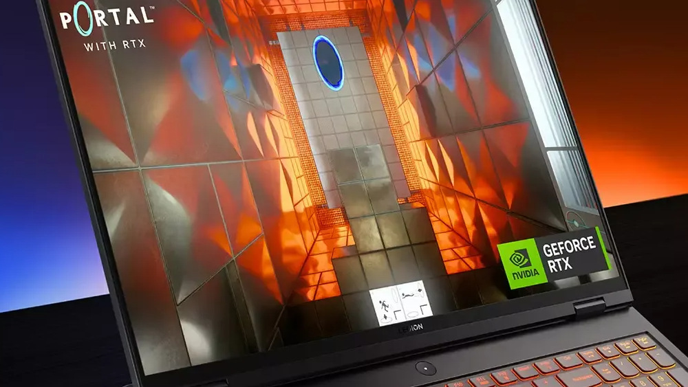 Notebook Lenovo Legion Pro 7 16AFR10H + Game Pass předplatné na 3 měsíce černý Notebook Lenovo Legion Pro 7 16AFR10H + Game Pass předplatné na 3 měsíce černý