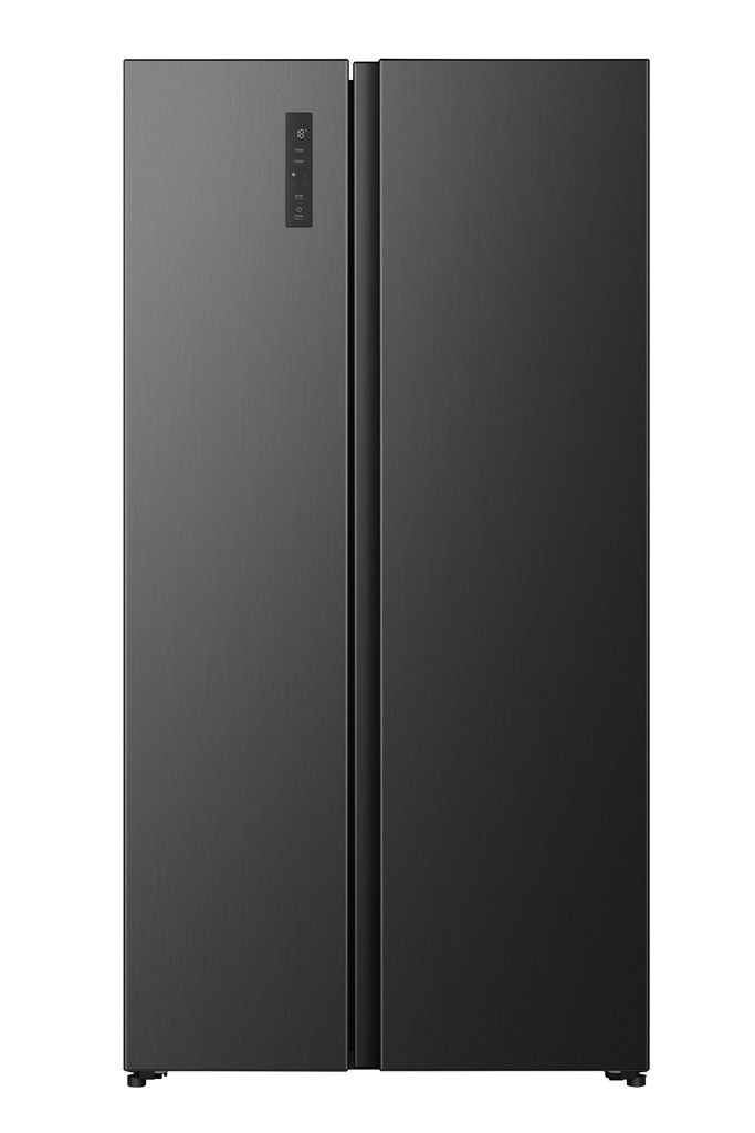 Americká chladnička Hisense RS3P558NEFC v černém provedení.