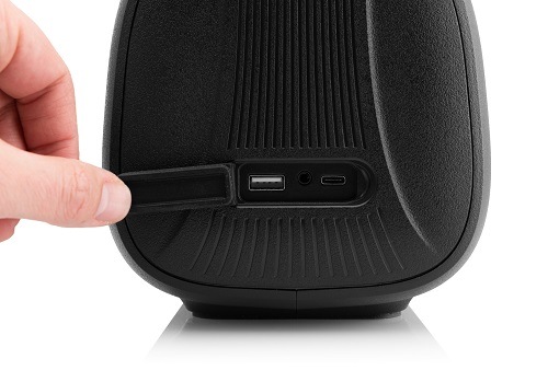 Přenosný reproduktor JVC XS-E843 černý Přenosný reproduktor JVC XS-E843 černý