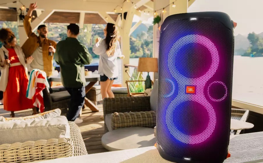Party reproduktor JBL PARTYBOX 110 černý