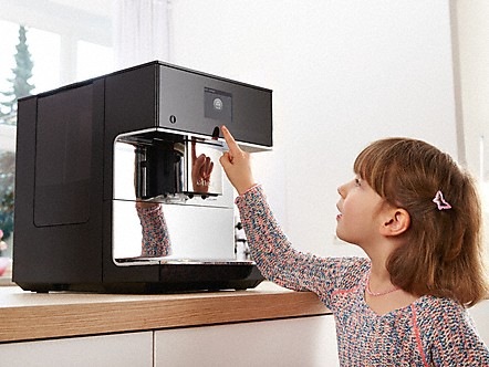 Automatický kávovar Miele CM 7750 obsidián černý
