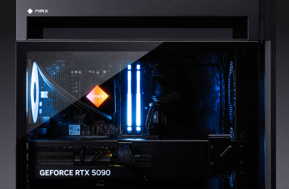 HP OMEN MAX by HP 45L se opírá o grafickou kartu NVIDIA GeForce RTX řady 50