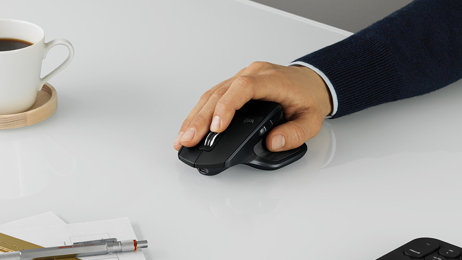 Klávesnice s myší Logitech Wireless Combo MX900 Performance, UK černá