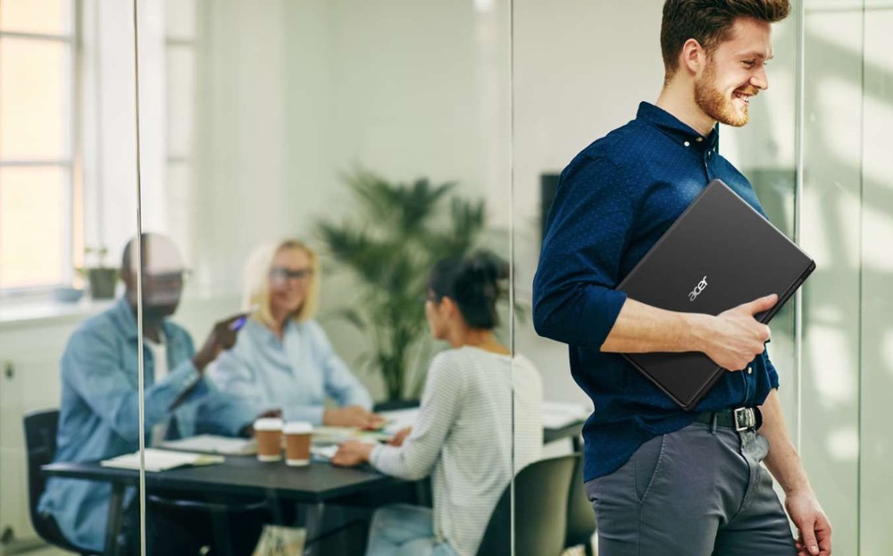 Acer Extensa 14 nabízí vysoký výkon díky procesoru Intel Core Ultra