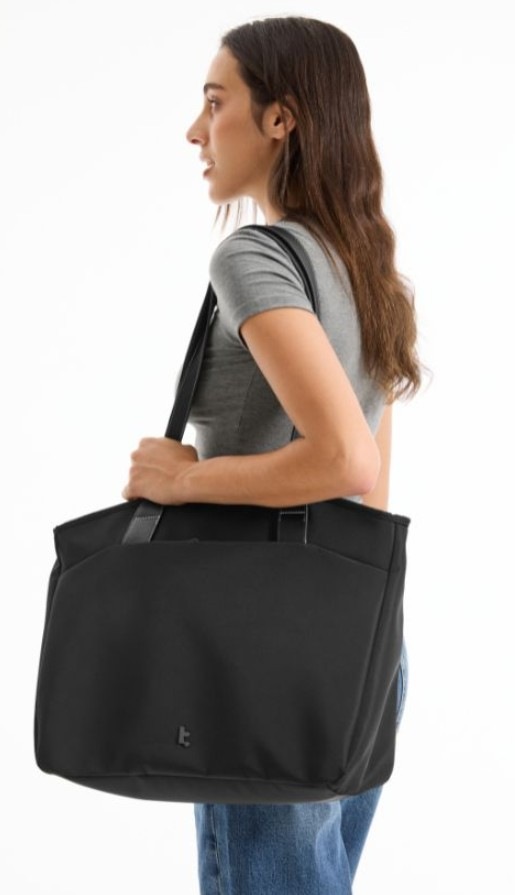 Taška tomtoc Versatile - T23 Laptop Tote Bag S - černá