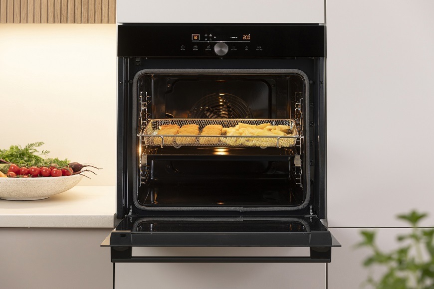 Trouba Gorenje GO66E PIZZA350C černá Vestavná trouba Gorenje GO66EPIZZA350C, černá, AirFry