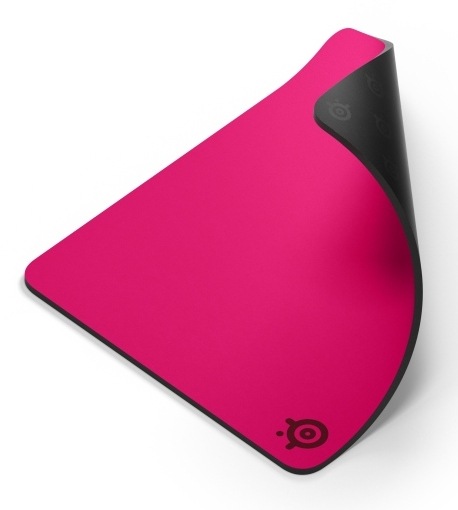 Podložka pod myš SteelSeries QcK Heavy ve velikosti L a červené barvě
