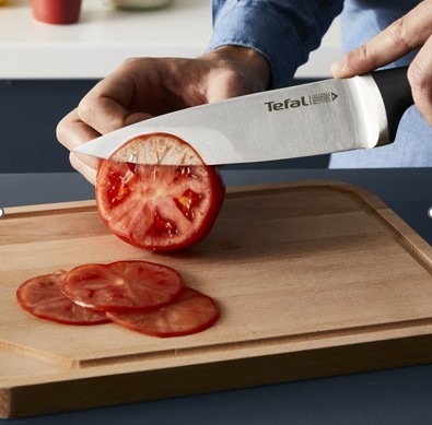 Sada kuchyňských nožů Tefal Ice Force K232S714, 8 ks nerez/dřevo Sada kuchyňských nožů Tefal Ice Force K232S714, 8 ks nerez/dřevo