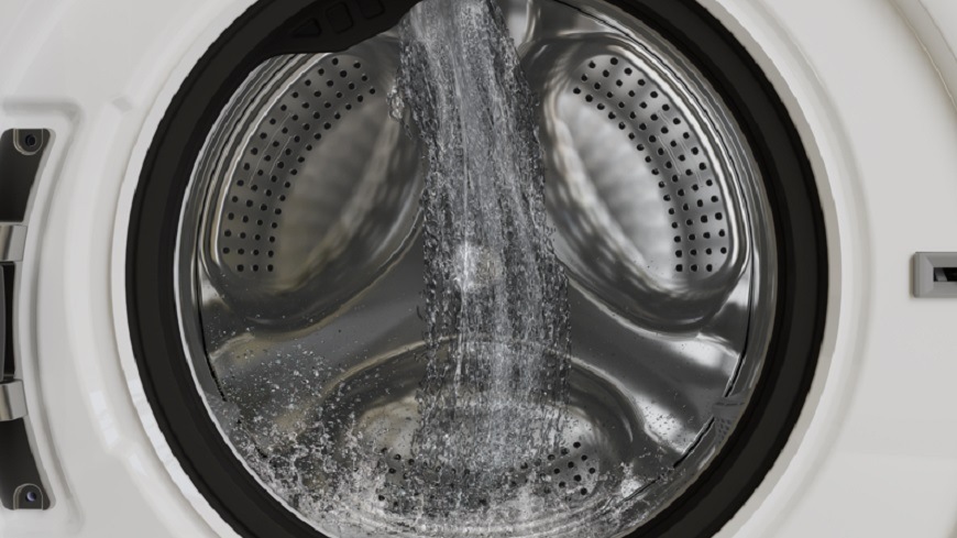 Pračka Candy GD 410B8-S bílá GD 410B8-S detail bubnu a tekoucí vody v něm