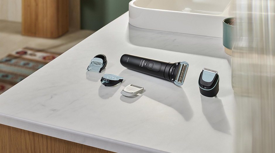 Zastřihovač tělový Philips Series 7000 BG7470/15 černý Nástavce na tělo pro dokonalé zastřižení