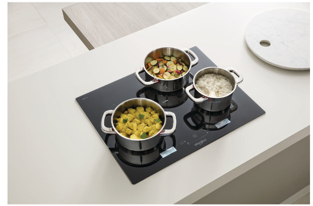 Indukční varná deska Whirlpool W Collection SMP 658C/BT/IXL černá