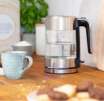 Rychlovarná konvice RUSSELL HOBBS 24191-70 Compact Home Glass sklo