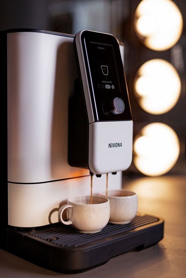 Automatický kávovar Nivona NIVO 8112 Hot-Cold Coffee lifestylové foto