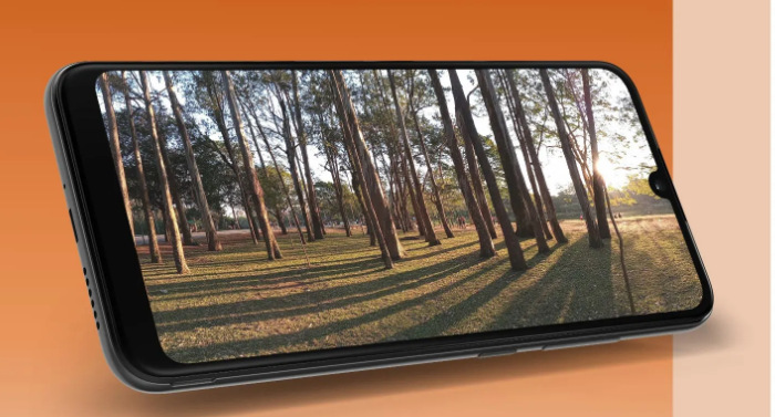 Mobilní telefon Motorola Moto E6s červený