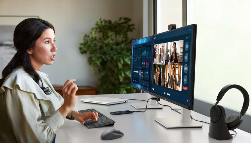 Monitor Dell Pro P2726DEB černý/stříbrný Monitor Dell Pro P2726DEB černý/stříbrný