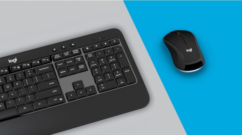 Klávesnice s myší Logitech Wireless Combo Advanced CZ/SK černá Klávesnice s myší Logitech Wireless Combo Advanced CZ/SK černá