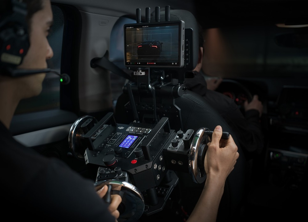 Stabilizátor DJI RS 4 Pro černý Stabilizátor DJI RS 4 Pro černý
