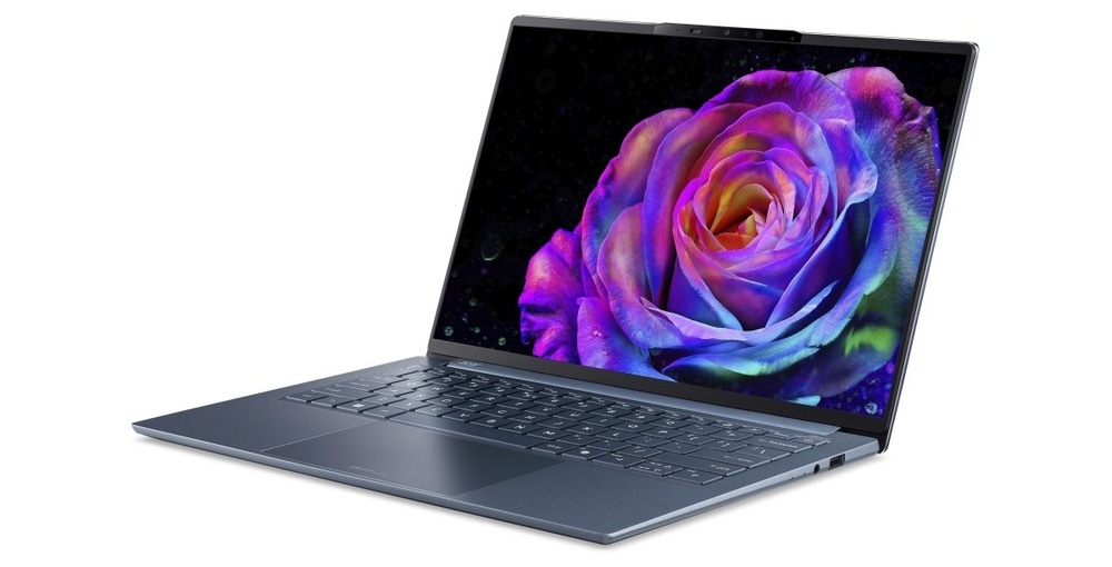 Notebook Acer Swift Go 14 AI (SFG14-I71-7285) modrý Otevřený a zapnutý notebook Acer Swift Go 14 AI (SFG14-I71-7285)