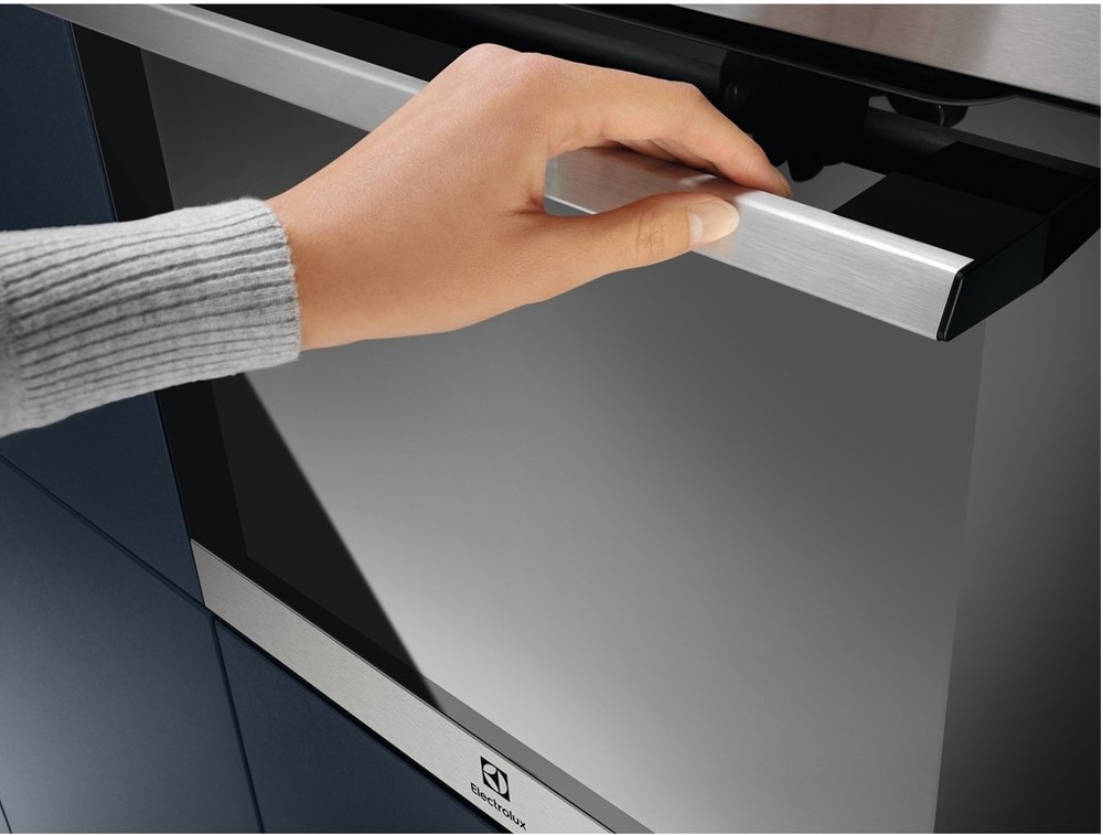 Trouba Electrolux 600 FLEX EOF4P56X nerez/ocel