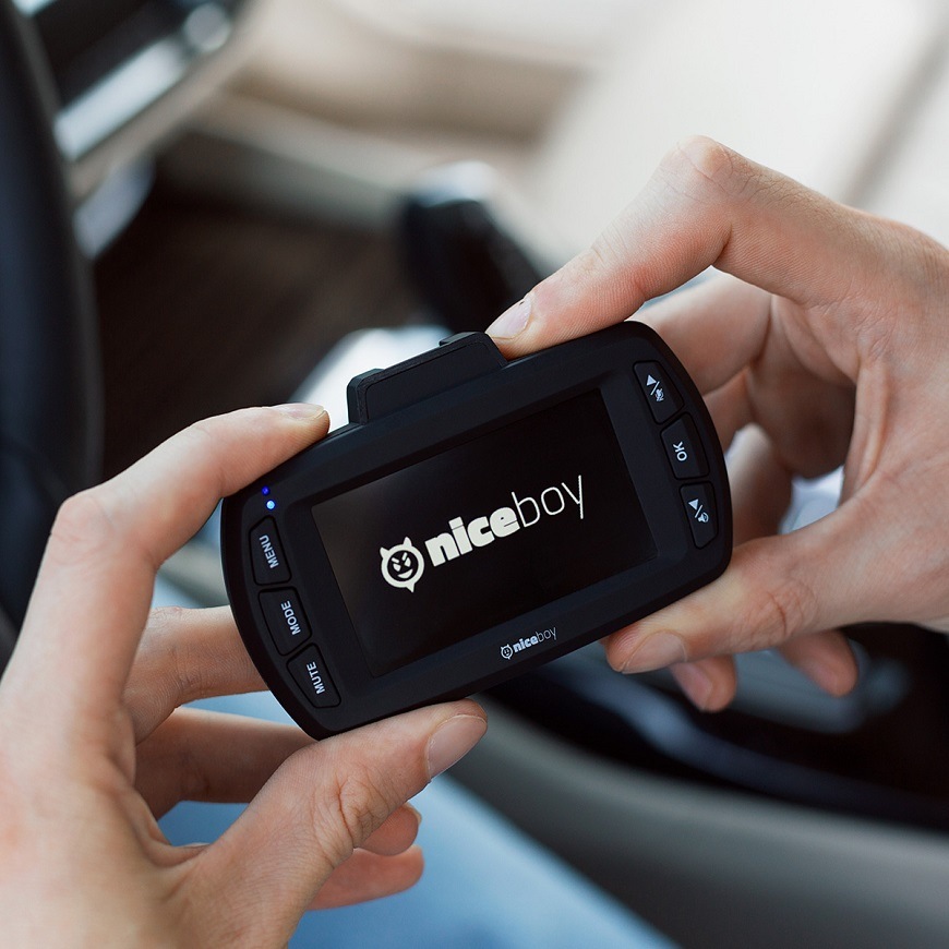 Autokamera Niceboy PILOT Q8 černá Autokamera Niceboy PILOT Q8 černá