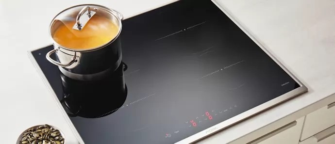 Indukční varná deska Mora VDIS 655 X černá Varná indukční deska Mora VDIS655X, černá, Funkce KeepWarm