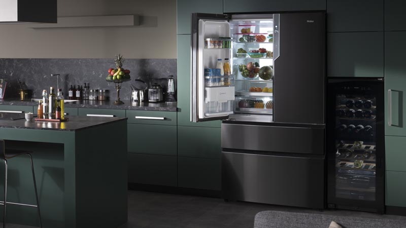 Americká lednice Haier HB26FSNAAA stříbrná Americká lednice Haier HB26FSNAAA stříbrná