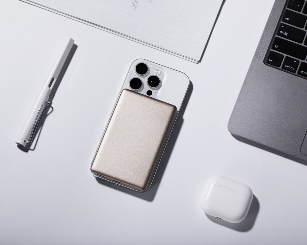 Powerbanka Canyon OnPower 505 Slim MagSafe PD20W 5000 mAh béžová Powerbanka Canyon OnPower 505 Slim MagSafe PD20W 5000 mAh béžová