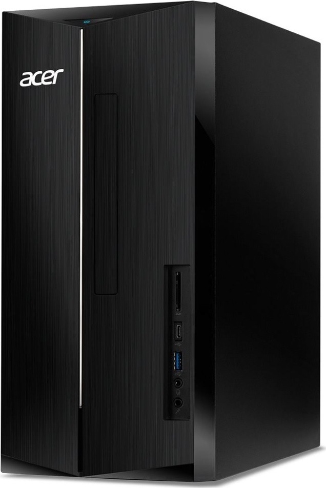 Na obrázku je stolní počítač Acer Aspire TC-1860 v černém provedení z předního šikmého pohledu. Skříň má jemně rýhovaný čelní panel, bílé logo Acer a úzkou stříbrnou svislou linku. Uprostřed je kryt optické mechaniky.  Na předním panelu jsou vidět čtečka paměťových karet, port USB-C, jeden modře označený port USB-A a dva 3,5mm audio konektory pro sluchátka a mikrofon. Nahoře se nachází modře podsvícené tlačítko napájení. Pravý boční panel je hladký a bez výrazných prvků.