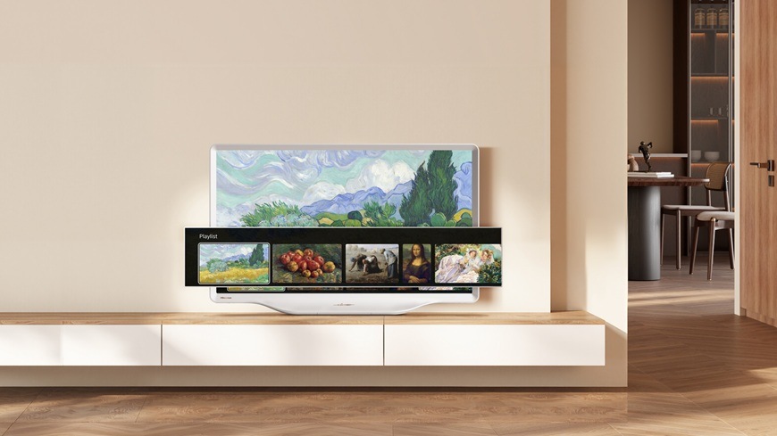 Hisense televize s uměleckým obsahem v minimalistickém moderním interiéru