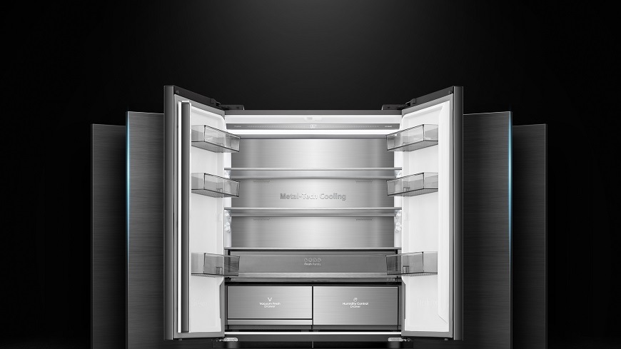 Americká chladnička Hisense RQ768N4GBE, černá, metal cooling