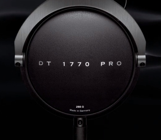 Sluchátka Beyerdynamic DT 1770 PRO 250 ohm černá
