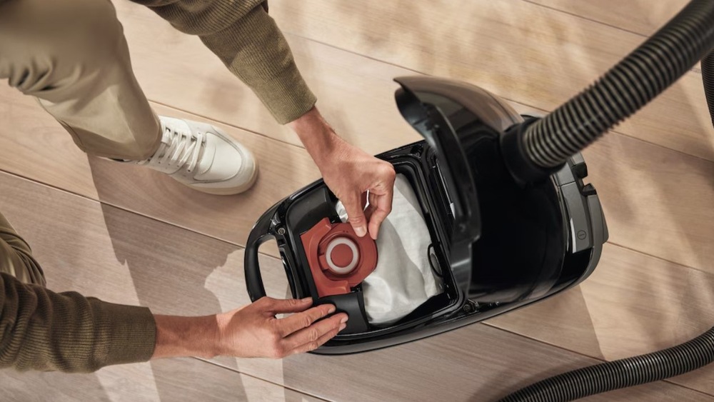 Podlahový vysavač Miele Guard M1 Parquet Flex bílý