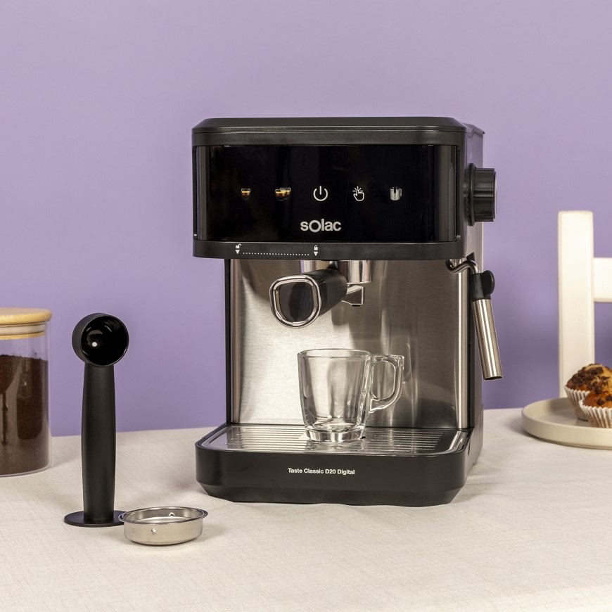 Pákový kávovar Solac CE4421 černý Pákový kávovar Solac Taste Classic D20 Digital se šálkem a příslušenstvím