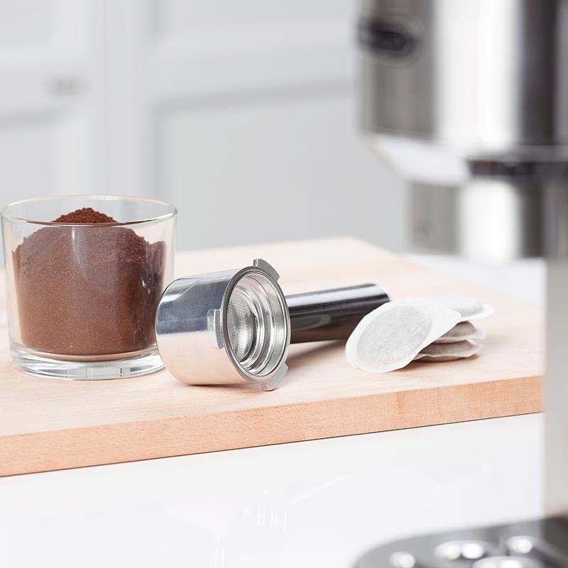 Espresso De'Longhi EC 685.BK DEDICA