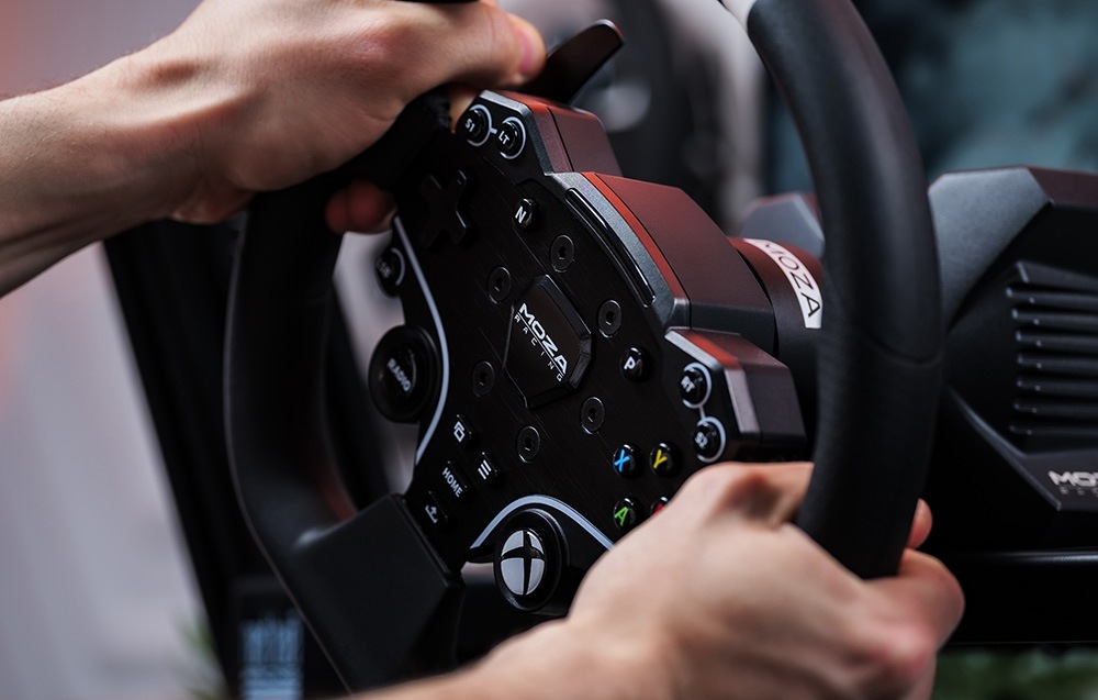Sada Moza Racing R3 + ES + SRP-Lite + svorky R3 nadchne i snadnou a rychlou instalací
