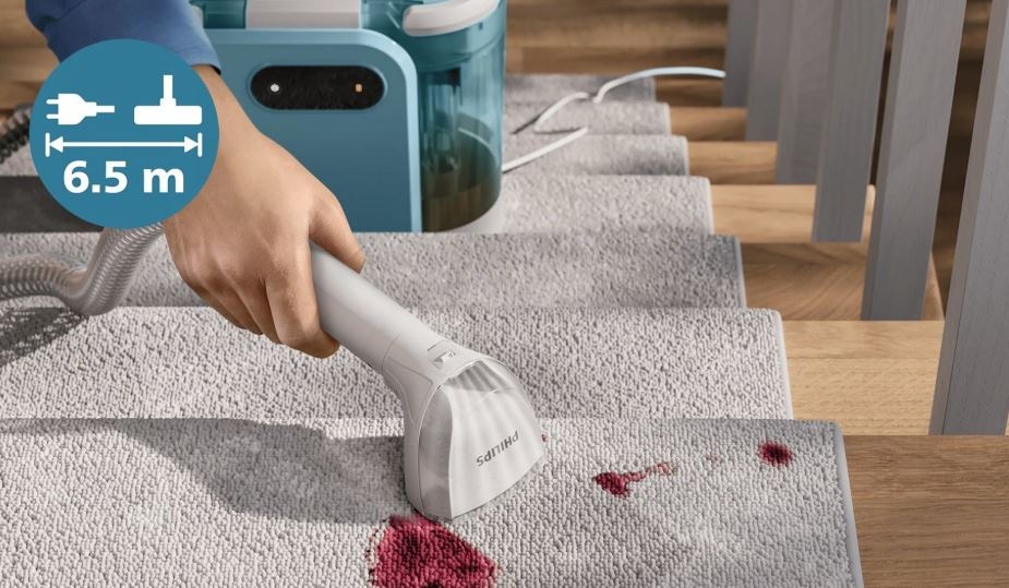 Čistič skvrn Philips 3000 Series XW3193/11 modrý čistič skvrn se používá i na čištění schodů, díky dlouhému dosahu 6,5 m je práce pohodlná.